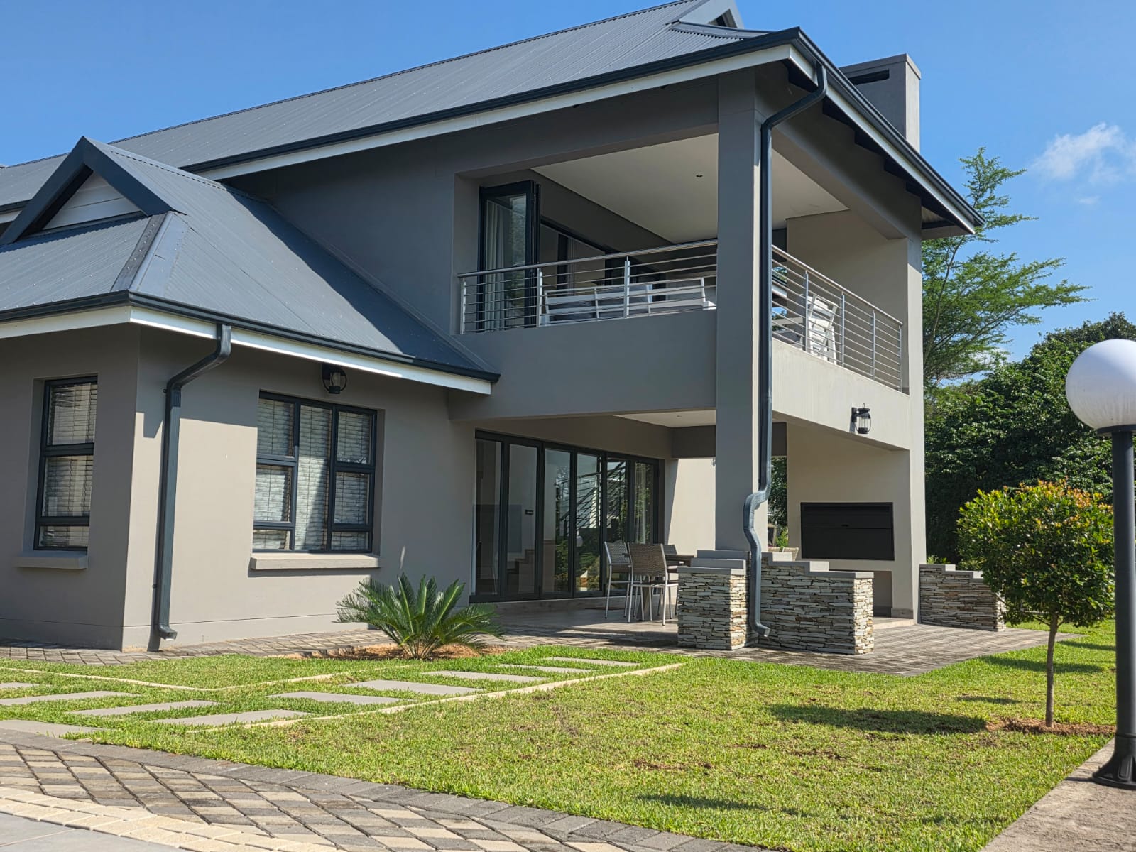 Diamond & Pearl Holiday Home