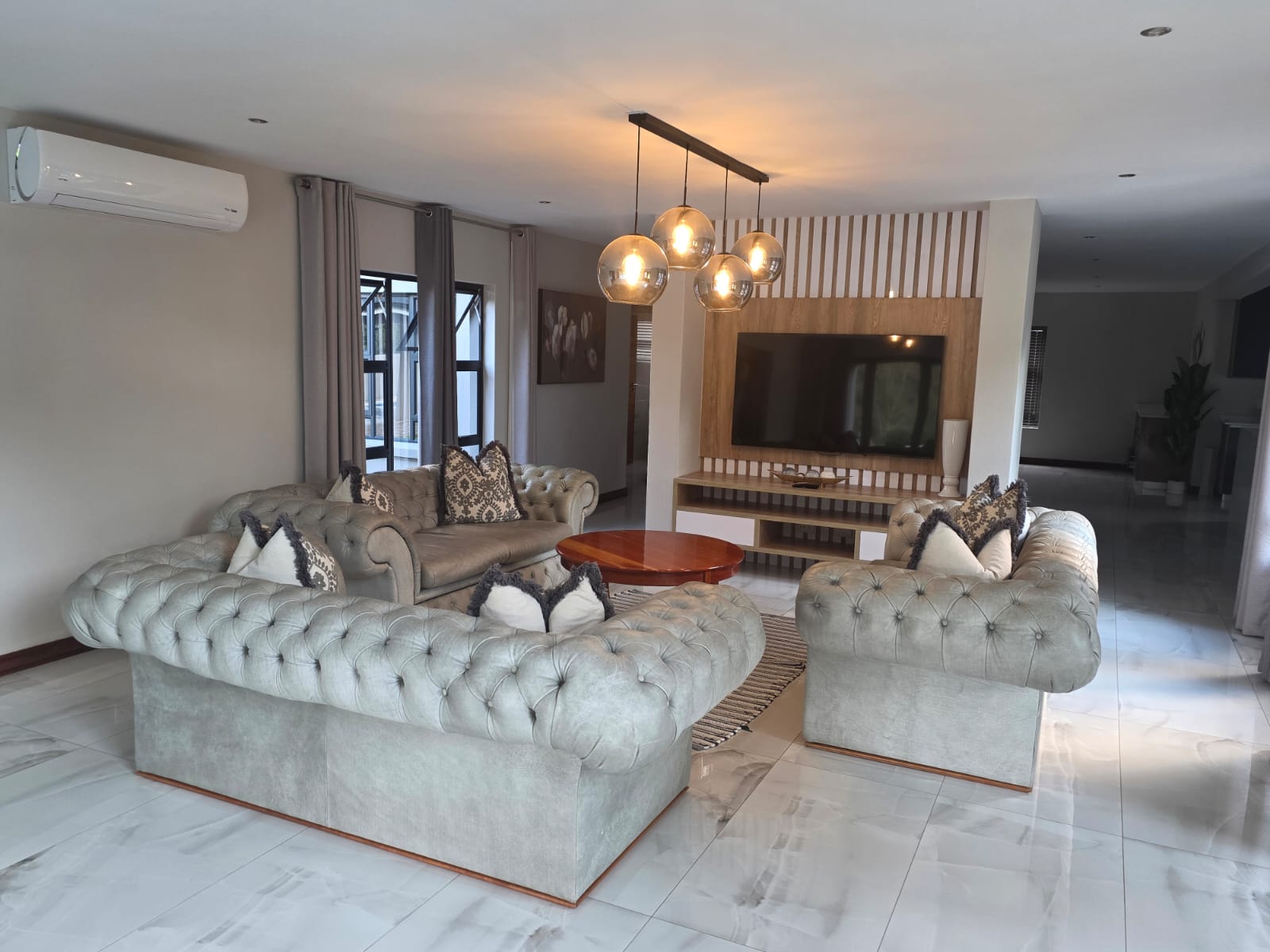 Diamond & Pearl Holiday Home
